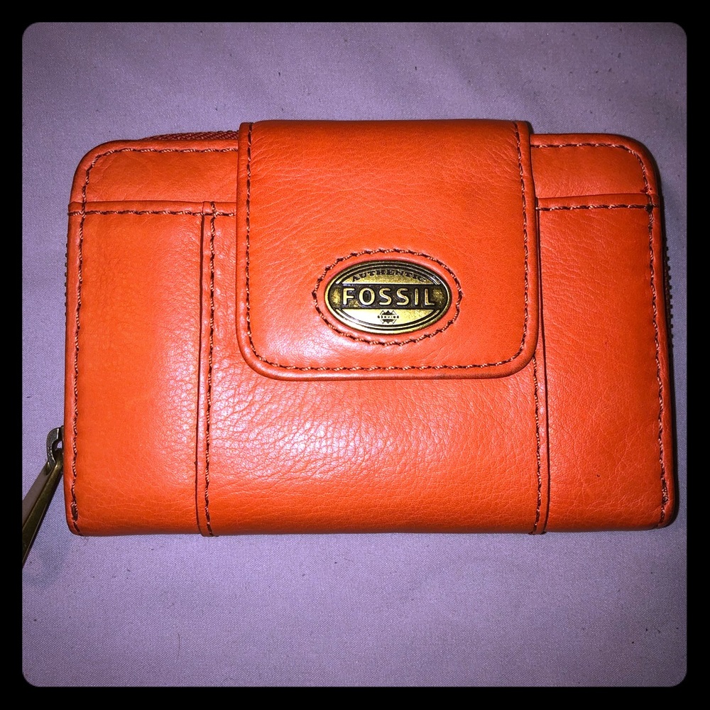 NWOT Fossil orange wallet